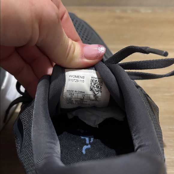 SAUCONY RUNNING SHOES - Picture 5 of 6